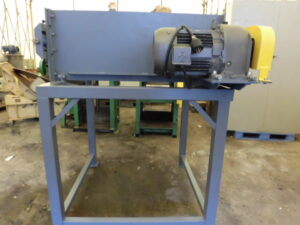 ロール式粉砕・破砕機 中古機械
