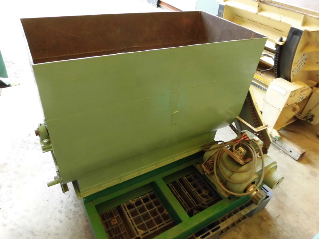 鉄製　リボンミキサー 中古機械